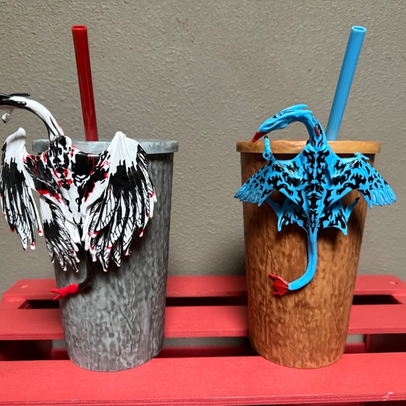 Avatar Fire & Ash Light Up Red Blue Tumbler Cups with Straws Regal Exclusive NEW - Picture 4 of 9